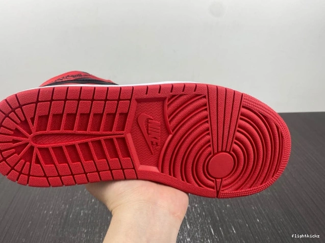 FD4810-061 1 Bred Satin WMNS High Air Jordan OG 0930